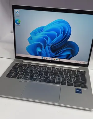 New Laptop HP EliteBook 830 G9 16GB Intel Core i5 SSD 512GB