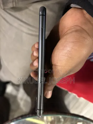 Apple iPhone 11 64 GB Black