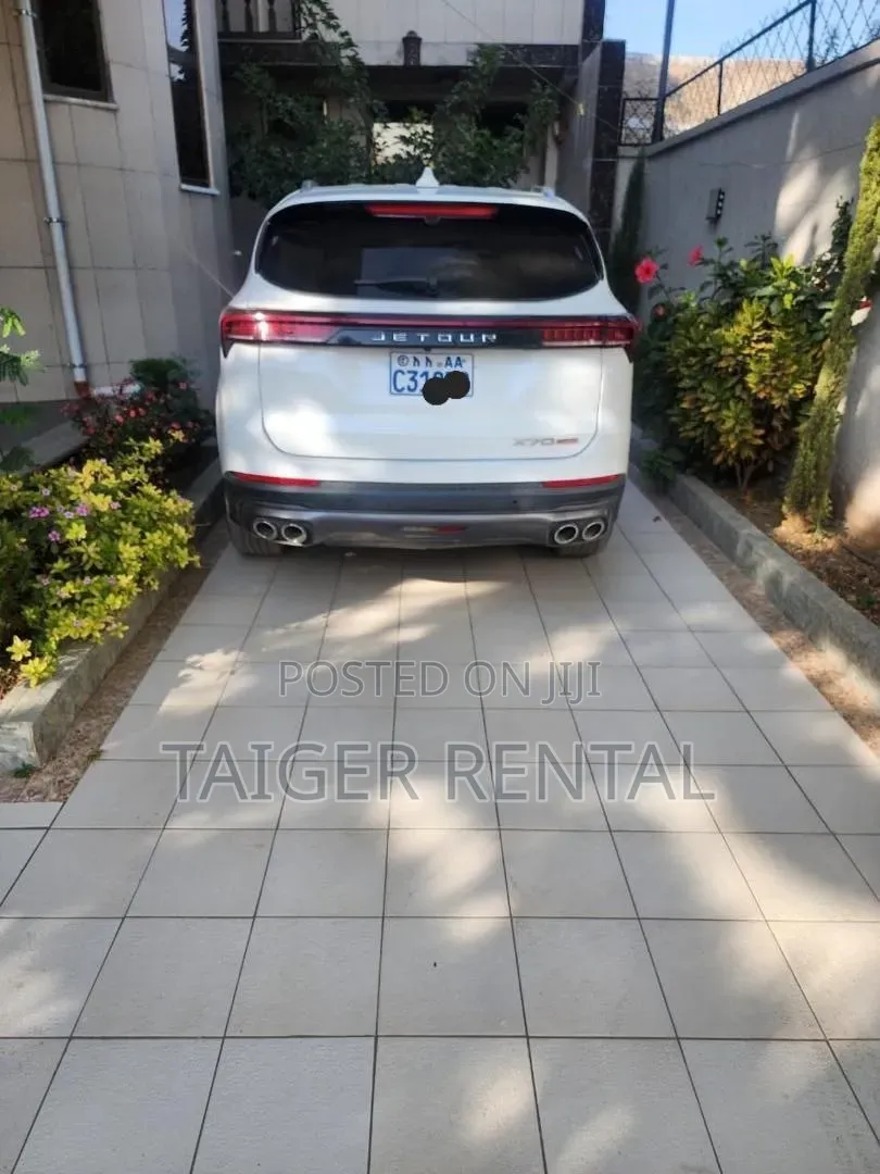 Jetour X70 Rent