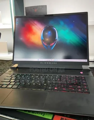 New Laptop Alienware M16 R1 16GB AMD Ryzen 9 SSD 1T