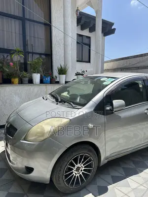 Toyota Yaris 1.0 VVT-i 2007 Gray
