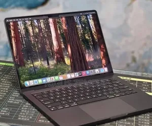 New Laptop Apple MacBook Pro 2024 M4 16GB Apple M4 SSD 512GB