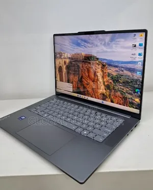 New Laptop Lenovo Yoga 330 32GB Intel Core Ultra 7 SSD 1T