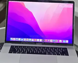 New Laptop Apple MacBook Pro 2017 16GB Intel Core i7 SSD 512GB
