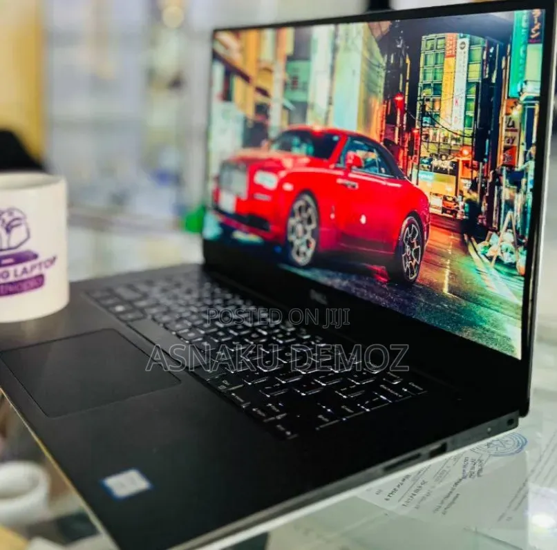 New Laptop Dell XPS 15 16GB Intel Core i7 SSD 512GB