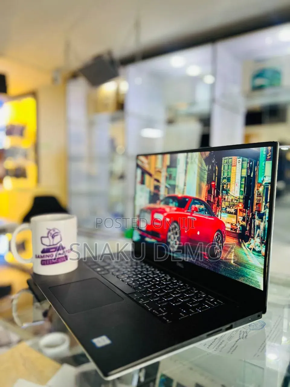New Laptop Dell XPS 15 16GB Intel Core i7 SSD 512GB