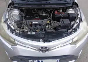 Toyota Yaris 2015 Silver