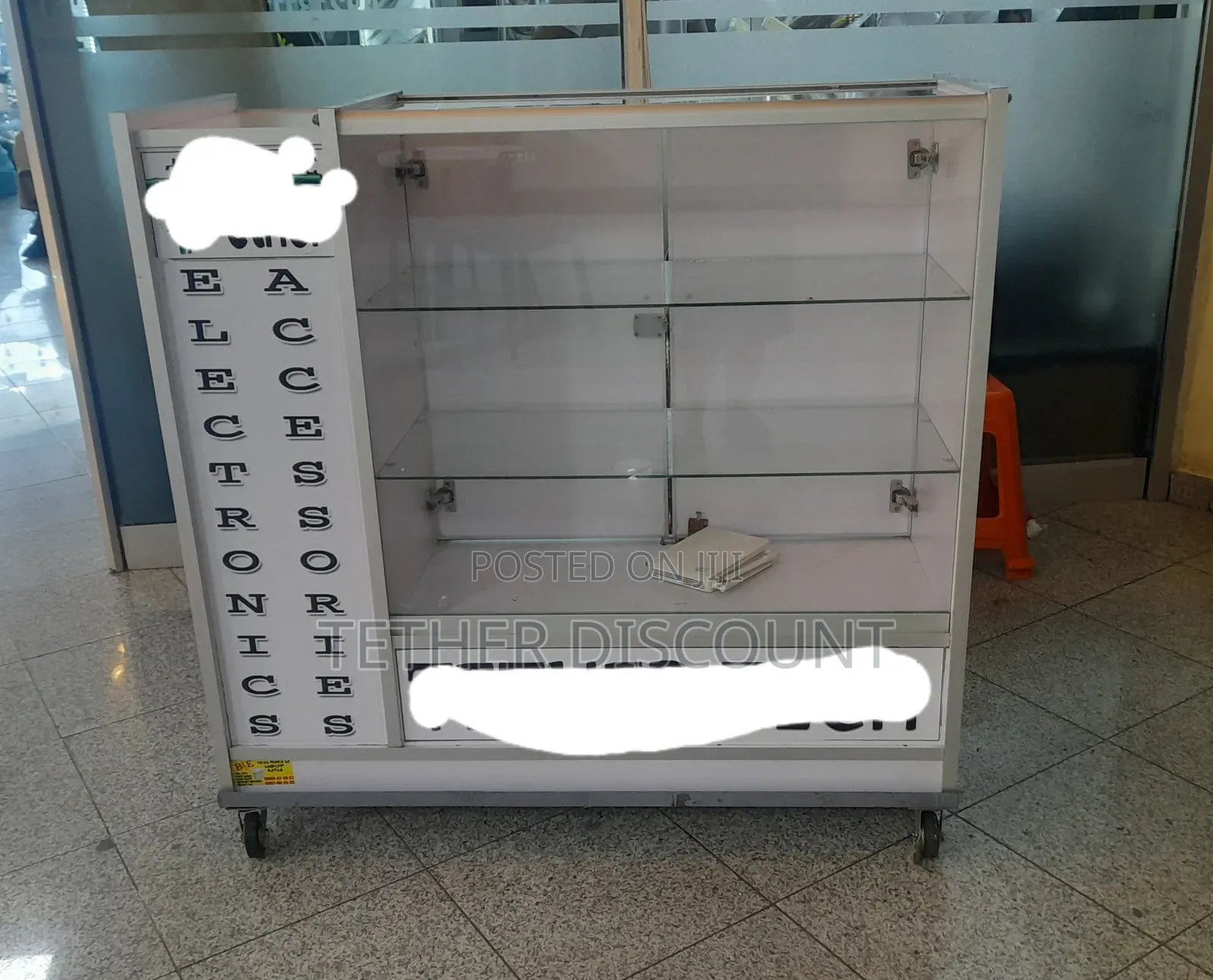 √ High Qulity Glass Display Allmost New 120m Good Condition