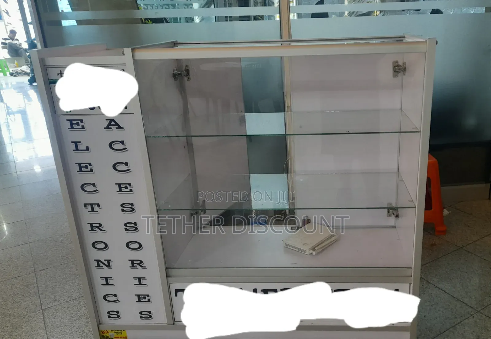 √ High Qulity Glass Display Allmost New 120m Good Condition
