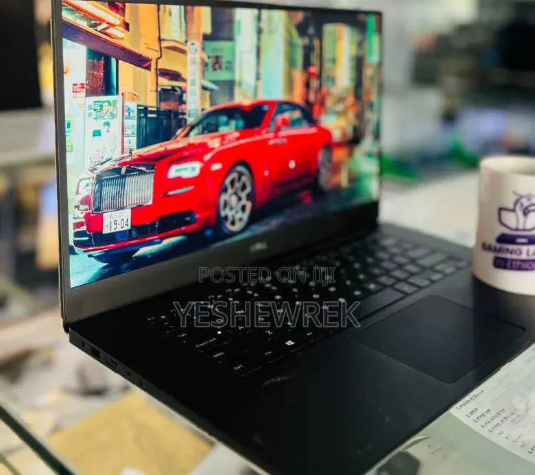 New Laptop Dell XPS 15 16GB Intel Core i7 SSD 512GB
