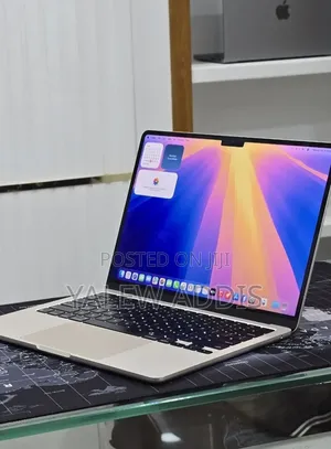New Laptop Apple MacBook Air 2022 M2 16GB Apple M2 SSD 256GB