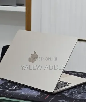 New Laptop Apple MacBook Air 2022 M2 16GB Apple M2 SSD 256GB