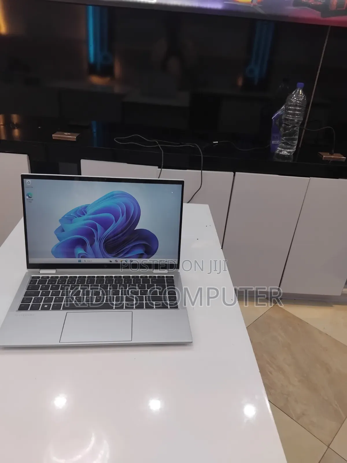 New Laptop HP EliteBook 1040 G8 16GB Intel Core i5 SSD 512GB