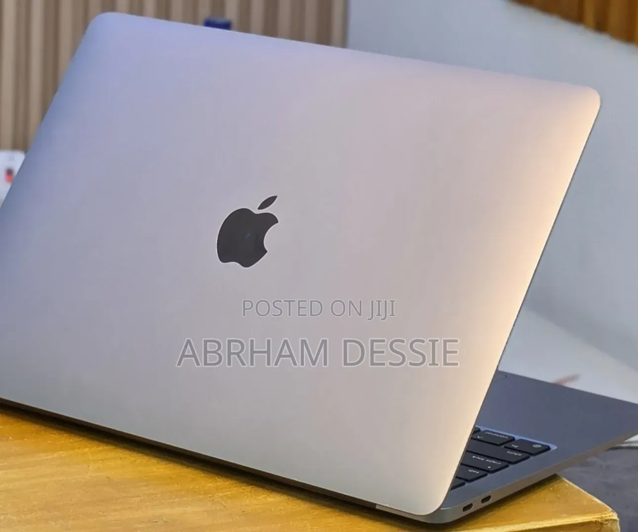 New Laptop Apple MacBook Air 2020 M1 16GB Apple M1 SSD 512GB