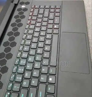 New Laptop Alienware M16 R1 16GB AMD Ryzen 9 SSD 1T