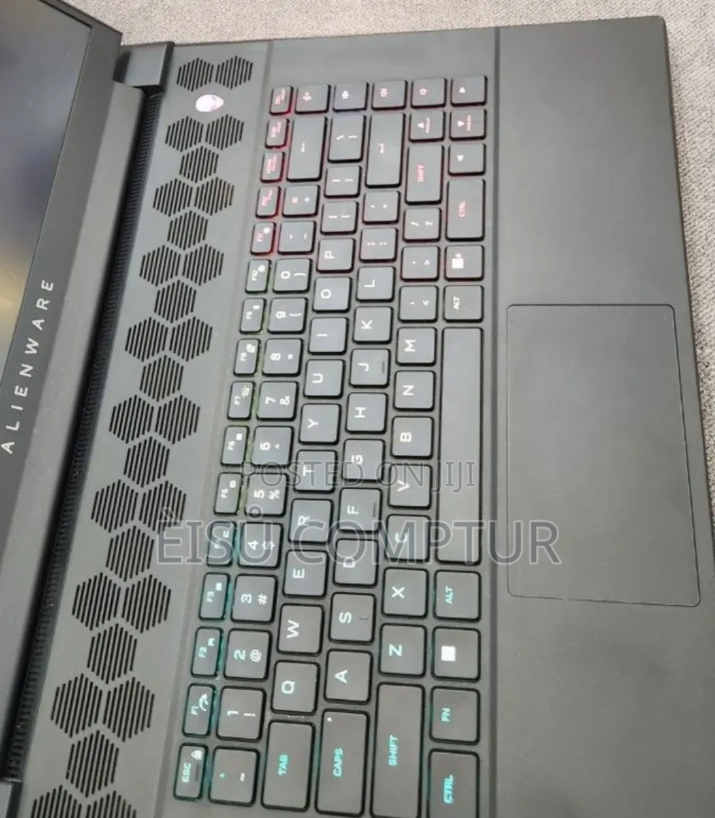New Laptop Alienware M16 R1 16GB AMD Ryzen 9 SSD 1T
