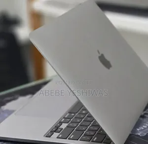 New Laptop Apple MacBook Pro 2020 M1 8GB Apple M1 Pro SSD 512GB