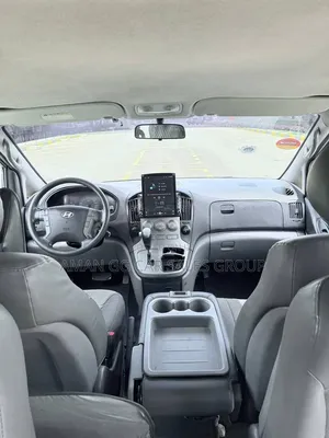 Hyundai Starex 2011 Silver