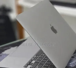 New Laptop Apple MacBook Pro 2020 M1 8GB Apple M1 Pro SSD 512GB