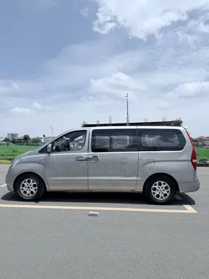 Hyundai Starex 2011 Silver