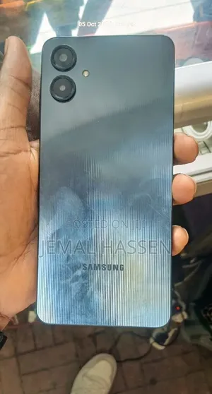 New Samsung Galaxy A06 64 GB Blue