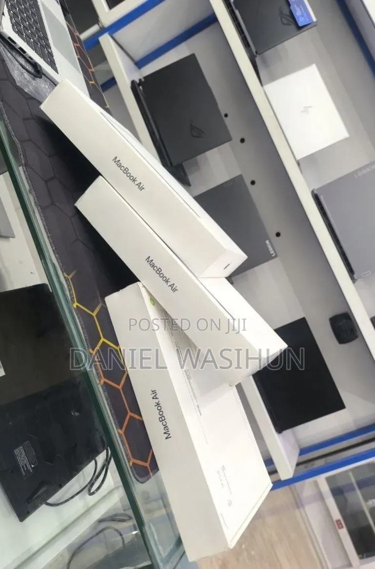 New Laptop Apple MacBook Air 2026 M5 16GB Apple M5 SSD 512GB
