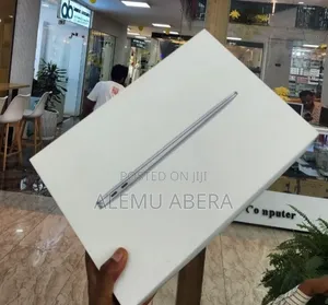 New Laptop Apple MacBook Air 2020 M1 8GB Apple M1 SSD 256GB
