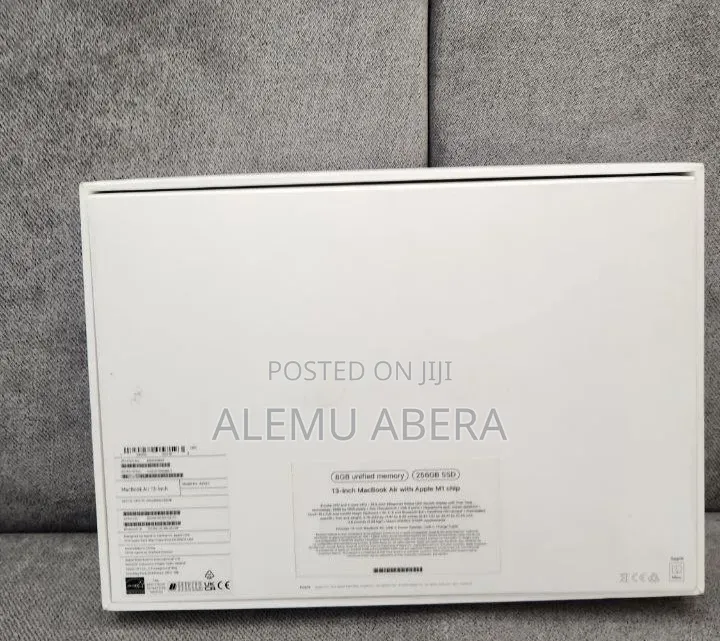 New Laptop Apple MacBook Air 2020 M1 8GB Apple M1 SSD 256GB
