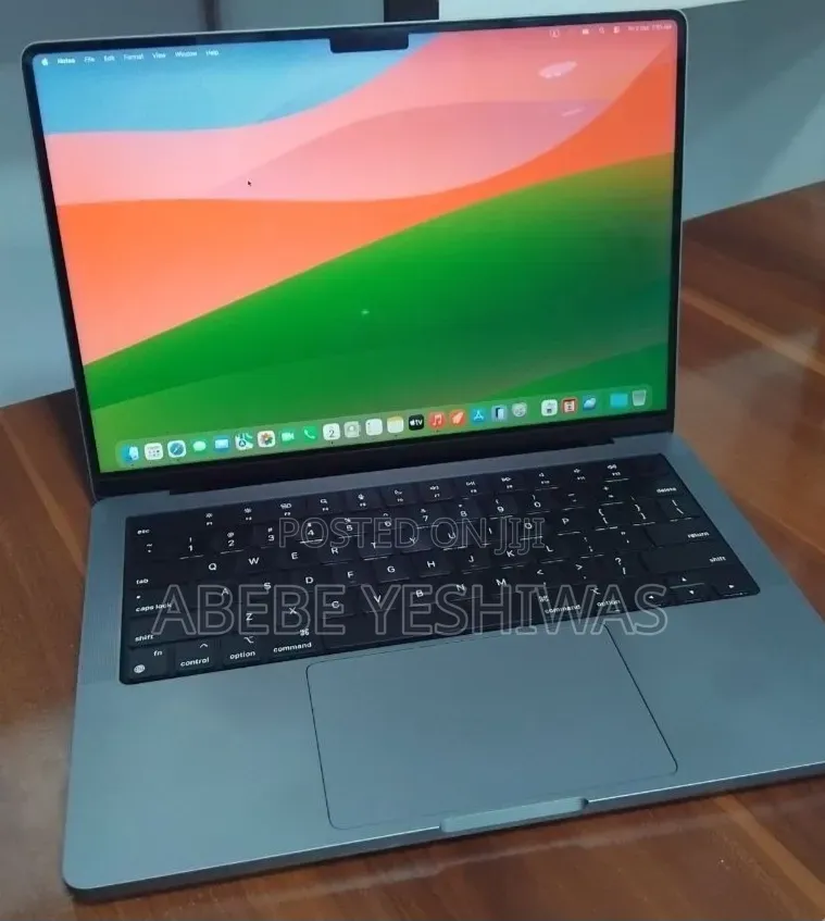 New Laptop Apple MacBook Pro 2021 M1 32GB Apple M1 Pro SSD 512GB