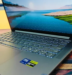 New Laptop Lenovo Legion Pro 7 32GB Intel Core Ultra 7 SSD 512GB