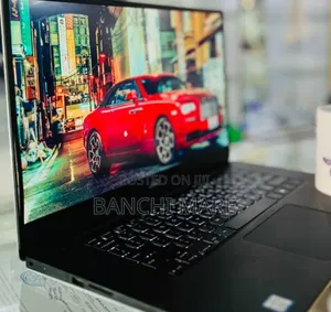 New Laptop Dell XPS 15 16GB Intel Core i7 SSD 512GB
