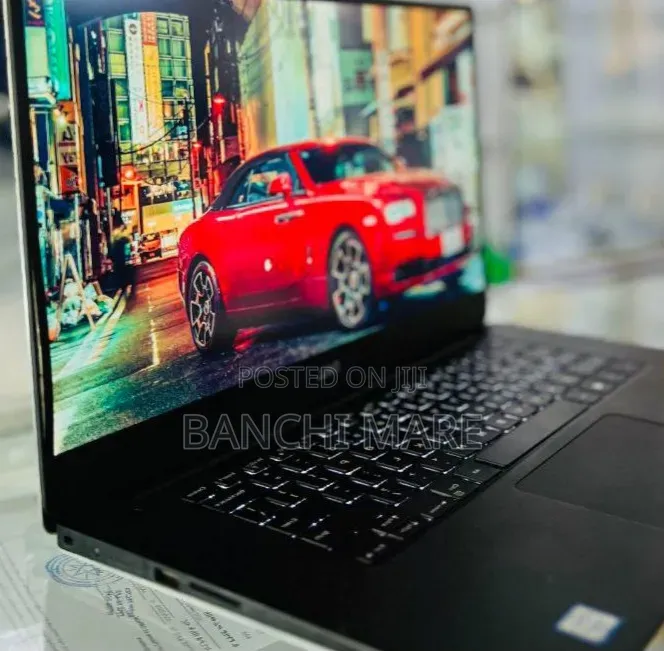 New Laptop Dell XPS 15 16GB Intel Core i7 SSD 512GB