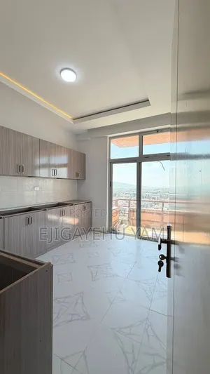 Furnished 3bdrm Condo in ኮንዶሚንየም, Bole for sale