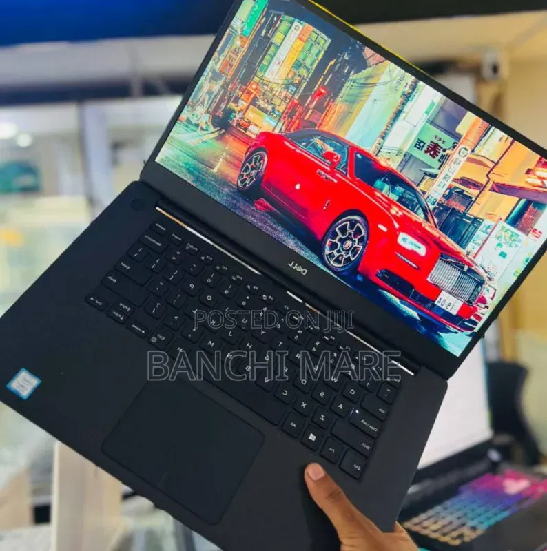 New Laptop Dell XPS 15 16GB Intel Core i7 SSD 512GB