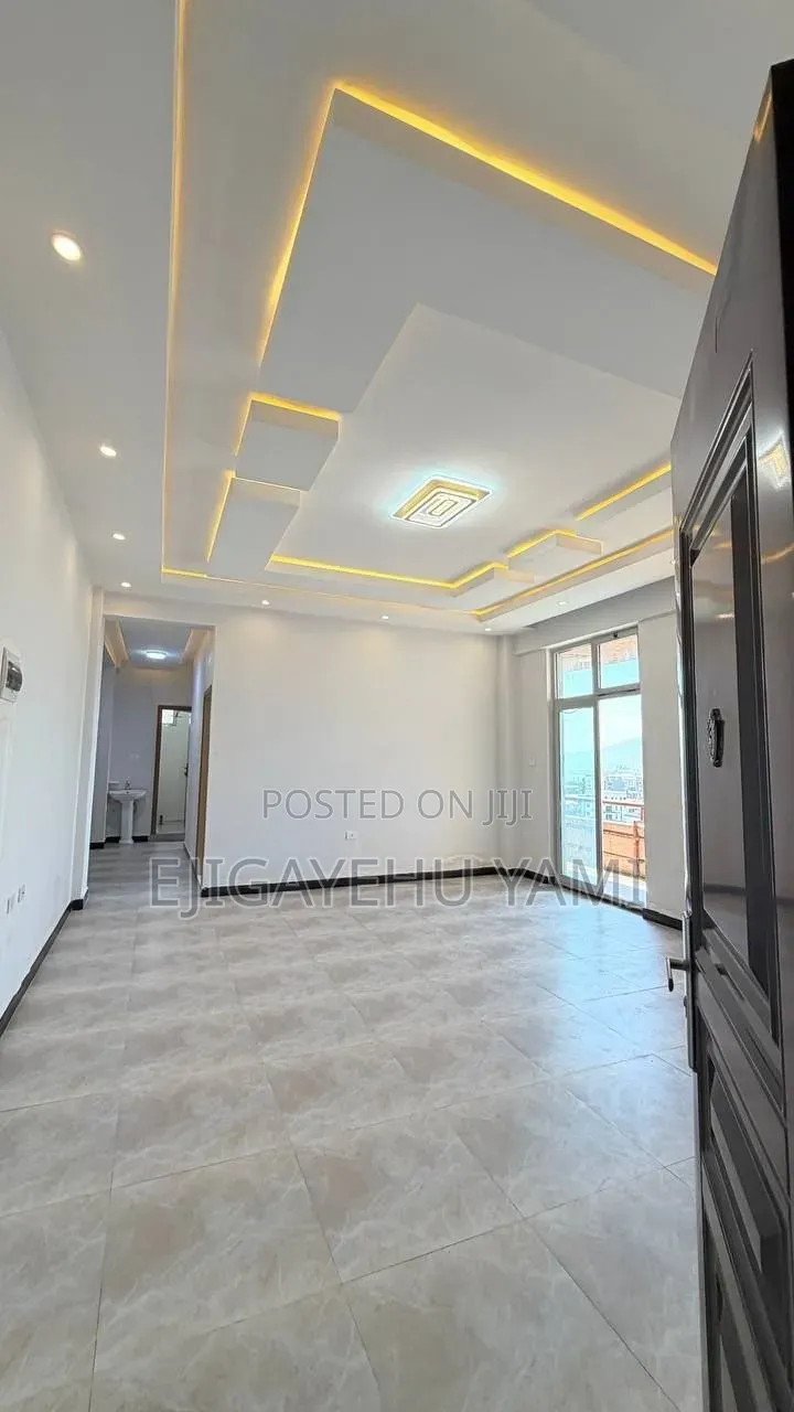 Furnished 3bdrm Condo in ኮንዶሚንየም, Bole for sale