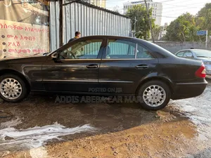 Mercedes-Benz E200 2003 Black