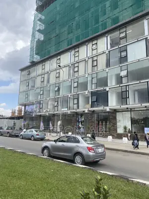 Shopping Mall Yemishet Suk