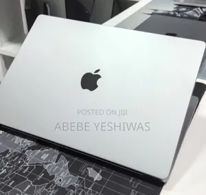 New Laptop Apple MacBook Pro 2024 M4 16GB Apple M4 SSD 512GB