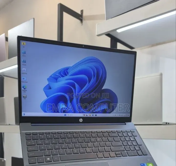 New Laptop HP 16GB Intel Core i5 SSD 512GB