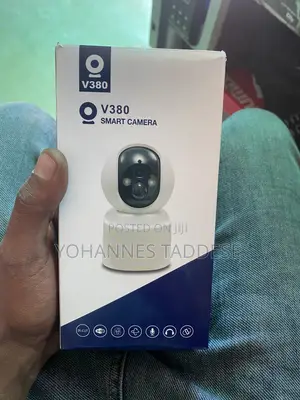 Camera v 380