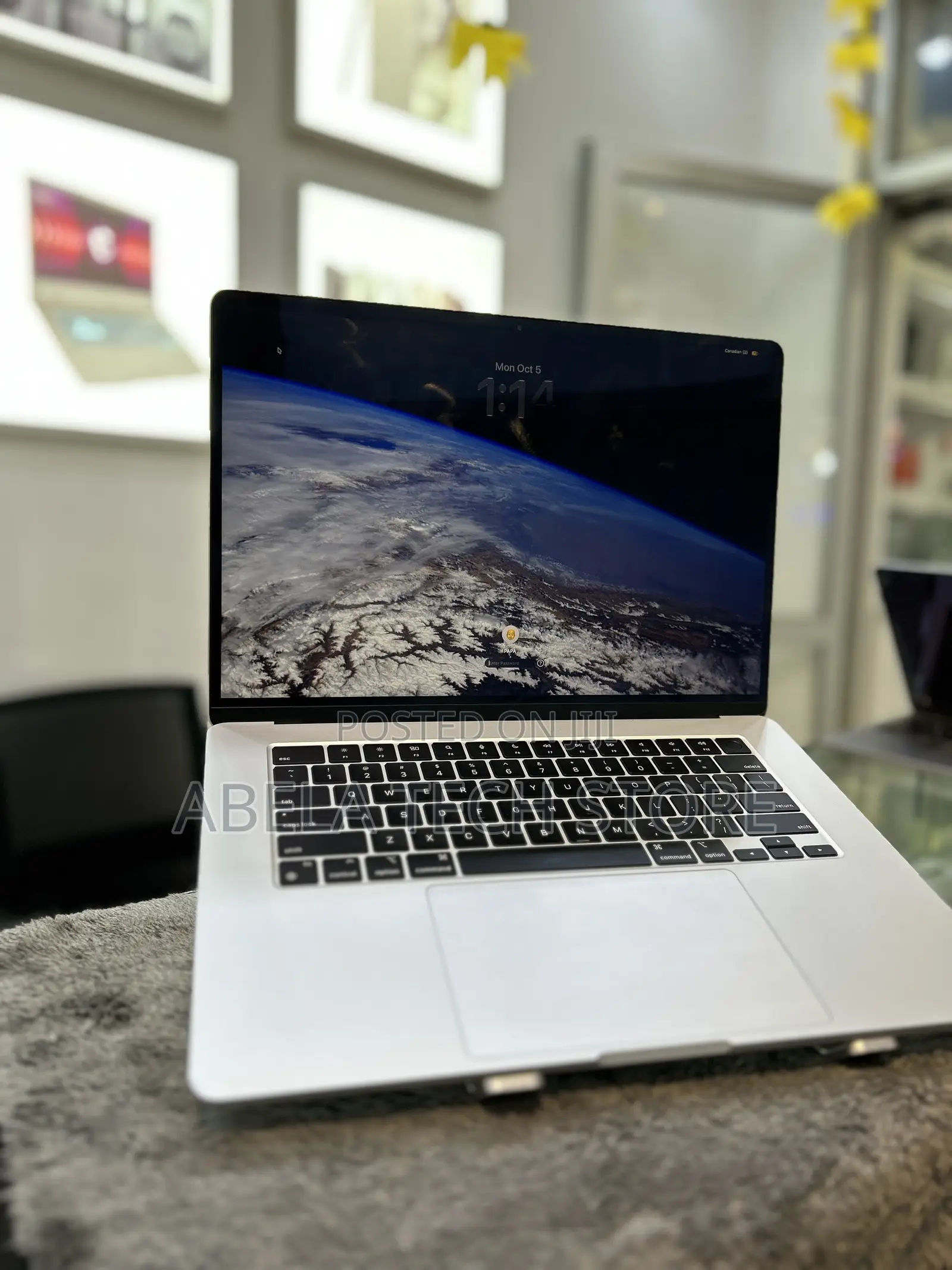 Laptop Apple MacBook Air 2024 M3 16GB Apple M3 SSD 512GB