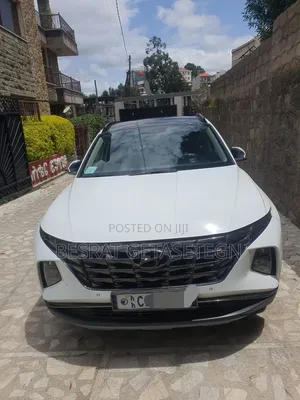 Hyundai Tucson 2022 White