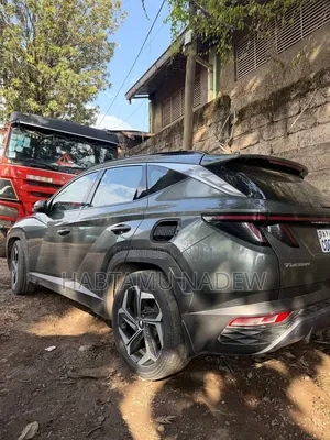 Hyundai Tucson 2022 Silver