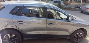 BYD E2 43 kWh 94 hp FWD 2025 Silver