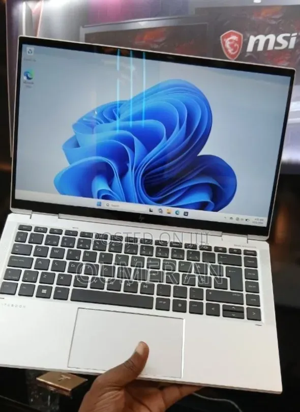 New Laptop HP EliteBook 1040 G8 16GB Intel Core i5 SSD 512GB