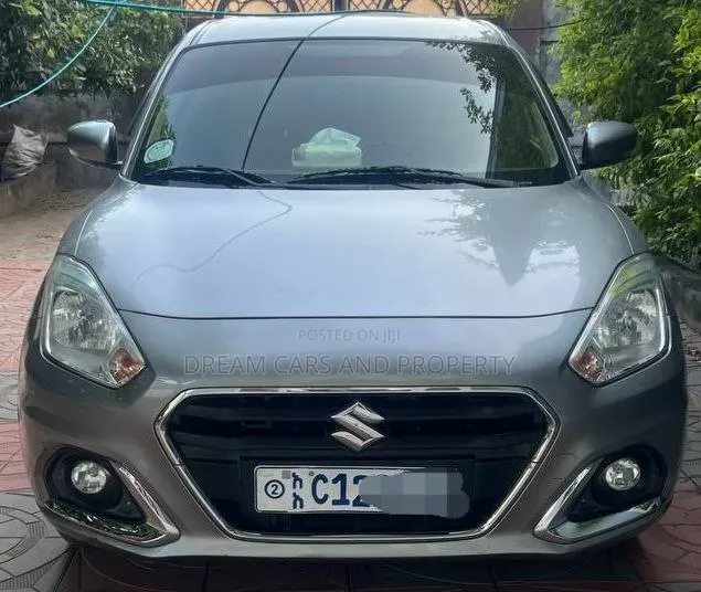 Suzuki Dzire 2022 Silver