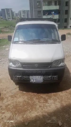 Suzuki Eeco 2025 Silver