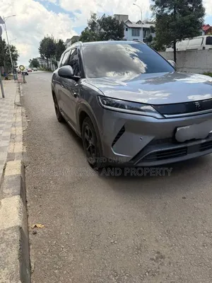 BYD Yuan Up 2025 Gray