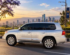 Toyota Land Cruiser 4.5 V8 VXR 2014