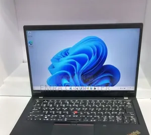 New Laptop Lenovo 8GB Intel Core i5 SSD 256GB